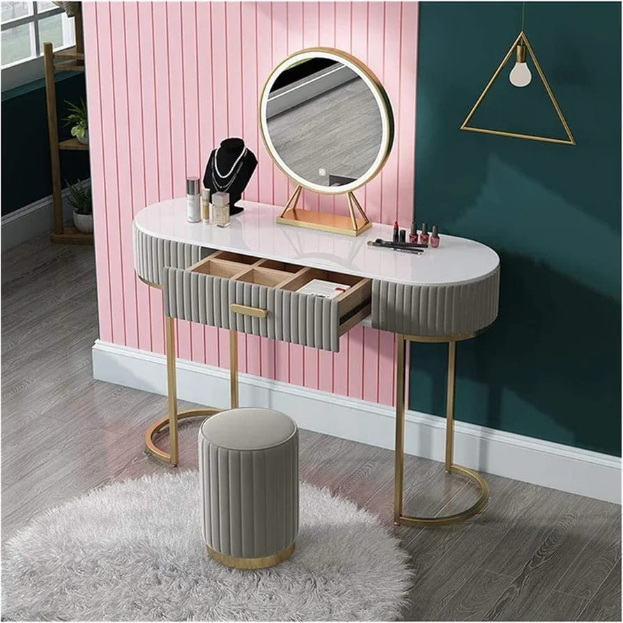 Makeup Vanity Table With Mirror